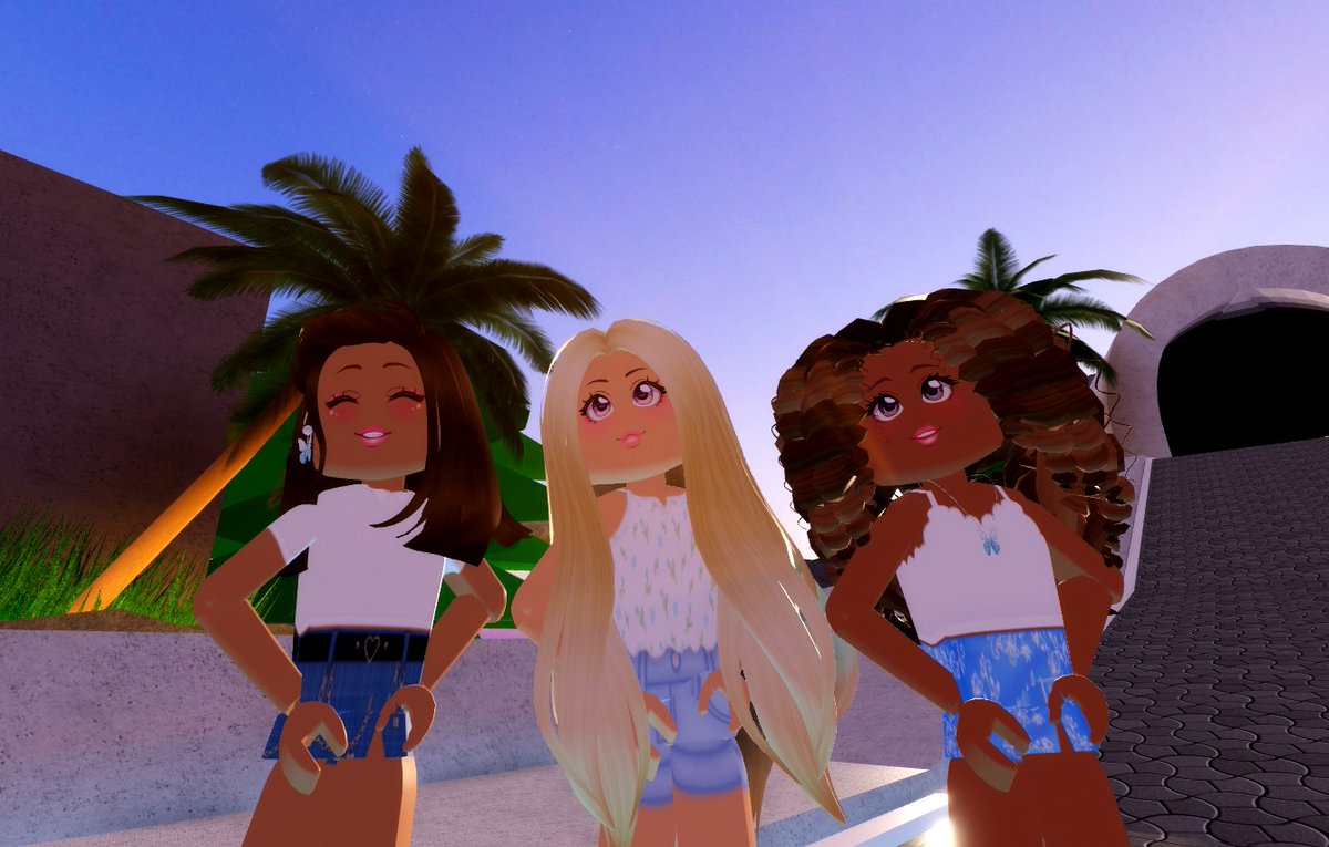 Riley Johnson On Twitter Time To Announce The First Half Of The Blooming Wings Collection By R0ssiie Kimbuhly Hayzuls And Mee Perfect For A Sunny Spring Day These Outfits Have Matching Ugc Items - soft girl pants roblox