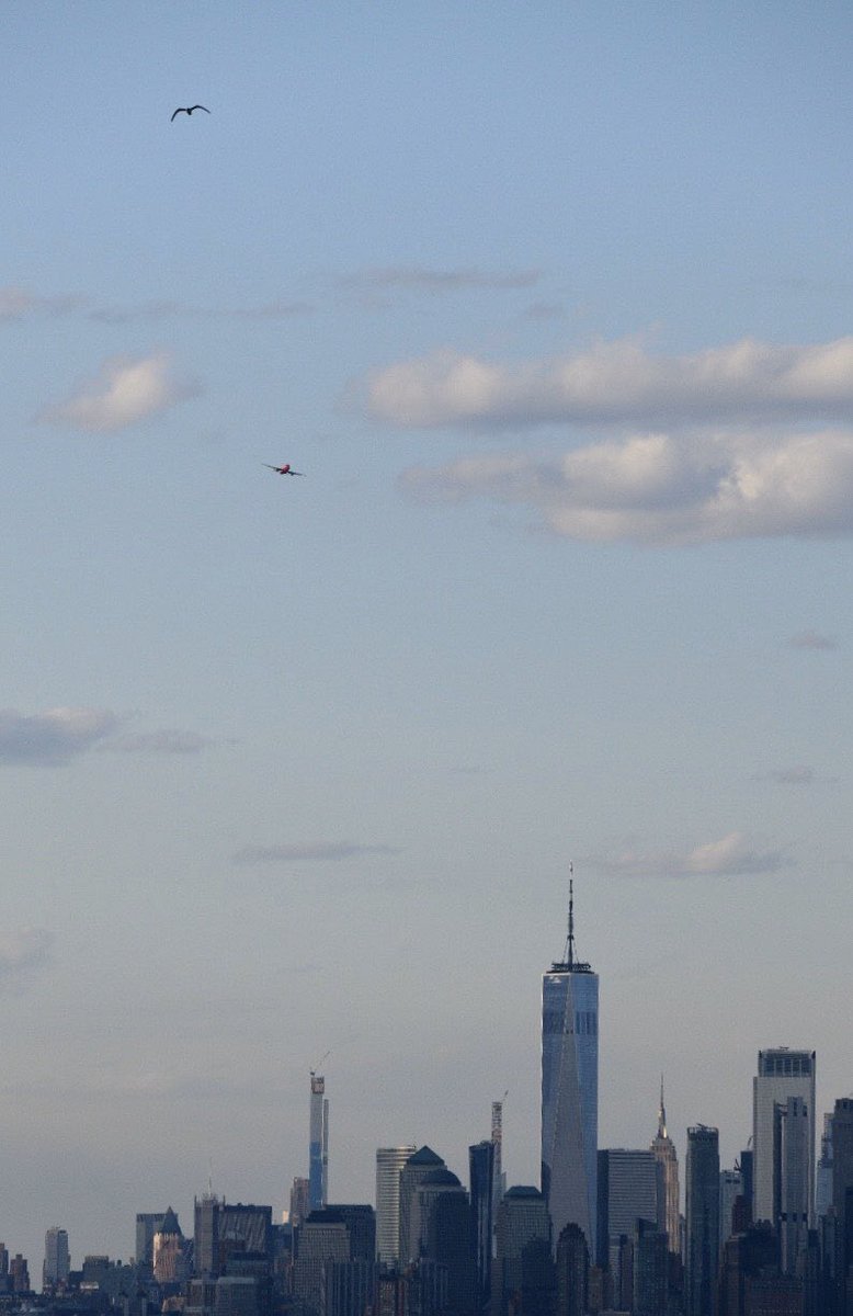 FDNY's tweet photo. Blue Bravest, the FDNY-themed plane, took part in tonight's @JetBlue flyover salute to NYC's healthcare workers and first responders, circling the city with the #NYPD and I Love NY planes #ClapBecauseWeCare https://t.co/hGfPdBua5z
