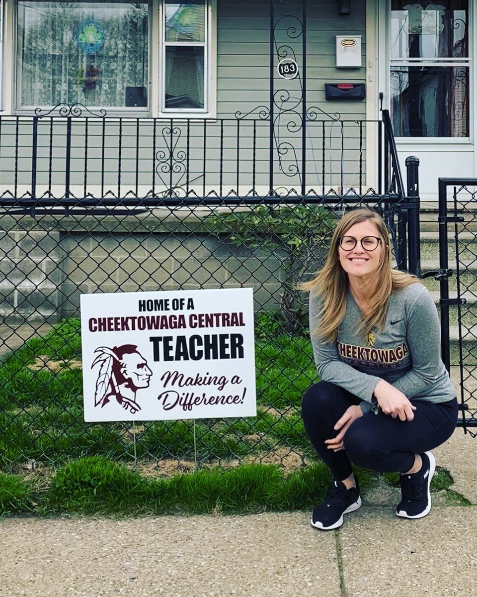 SenoraGormley's tweet photo. I must have just missed whomever put this thoughtful sign in front of my house, but please know I am so grateful to work in such a loving district alongside remarkable colleagues! Thank you CCHS! ❤️👩🏼‍🏫 @PrincipalSzipp https://t.co/IvdCg1OsfC
