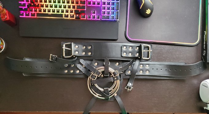 You know what this means 😈😈 https://t.co/ZdjDPp0WH9<a href="/tag/nsfw"class="tags"><span>#nsfw</span></a><a href="/tag/puppyplay"class="tags"><span>#puppyplay</span></a><a href="/tag/bigdildo"class="tags"><span>#bigdildo</span></a><a href="/tag/baddragon"class="tags"><span>#baddragon</span></a>