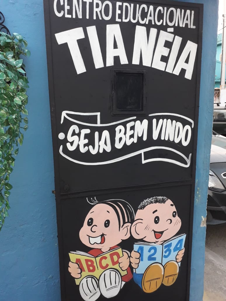 alonen's tweet photo. Pintura em portão de chapa galvanizada. Cliente:CENTRO EDUCACIONAL TIA NÉIA - Mal Hermes https://t.co/1IvKr0cAKK