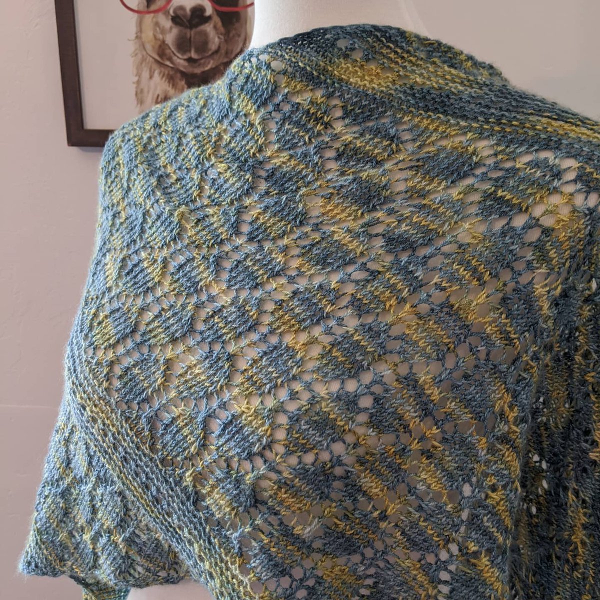 DoveCallKnits's tweet photo. This beauty is off the blocking mat. I loved the lace alternating with garter stitch.
https://t.co/zM6hJPs96o
#knittingprojects #knitspiration #knittersgonnaknit #knitting #laceknitting https://t.co/PfVRYrzysp