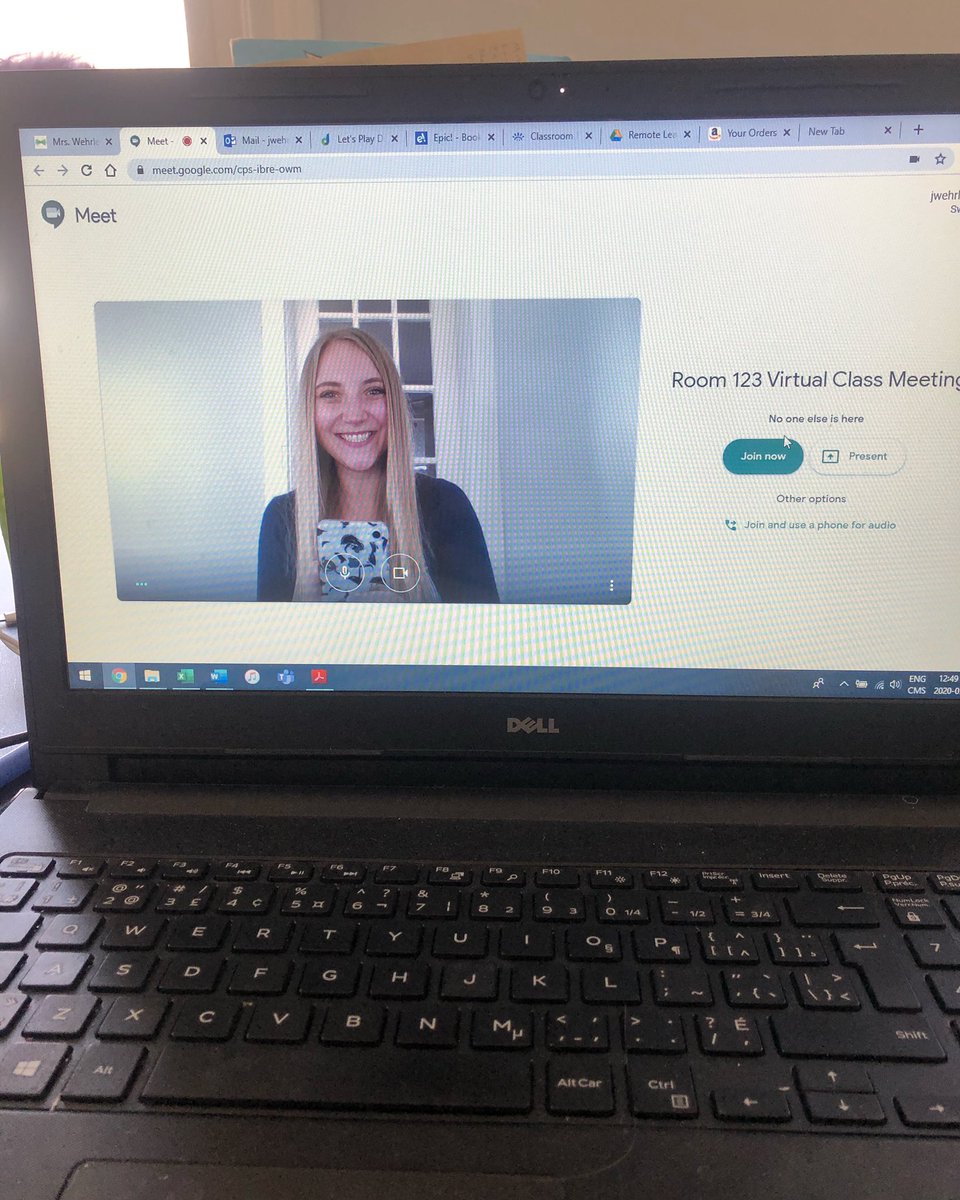 I. Can’t. Stop. Smiling. We had our 1st Virtual Class Meeting today! Being able to connect with 16 of my Ss at once was IN-CREDIBLE! It’s only been 2.5 weeks since I’ve been back, so I’m beyond thrilled we were finally able to get this up &amp; running! ❤️ #winnipegsd #fullheart