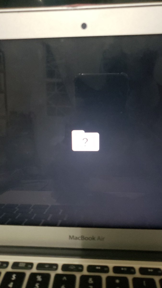 _artisttrying's tweet image. Fiz merda com o meu mac e apaguei tudo e agora não consigo arrumar! Alguém me ajuda!! #macspecialists #pleasehelp #tecsupport