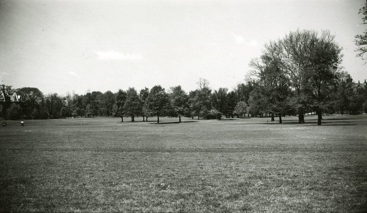 OSUHonorScholar's tweet photo. The Oval looks a little different in 2020 than it did in 1910. How does that song go? Time and change will surely show...
#TogetherAsBuckeyes #ThrowbackThursday #OhioState #HSOSU https://t.co/SGYvOLWwIn