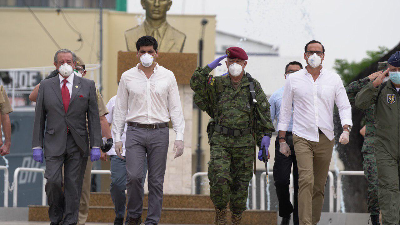 httpspbstwimgcommediaEXccbclWoAAwVKwformatjpgnamelarge