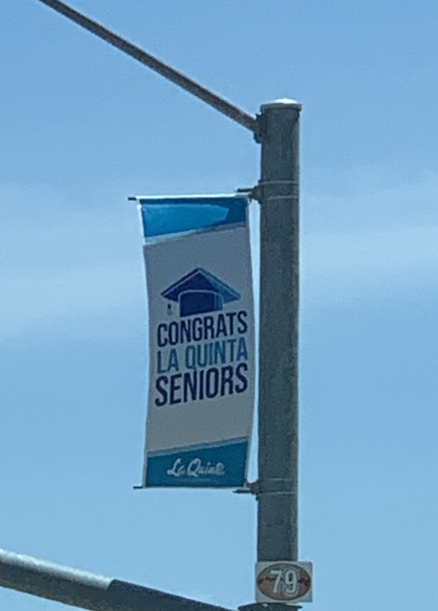 UkenReport's tweet photo. @CityofLaQuinta recognizes seniors from @horizon_summit  and @LQBlackhawks. Banners hang along Highway 111 in La Quinta. @DesertSandsUSD #Classof2020 https://t.co/FrOPdyT487