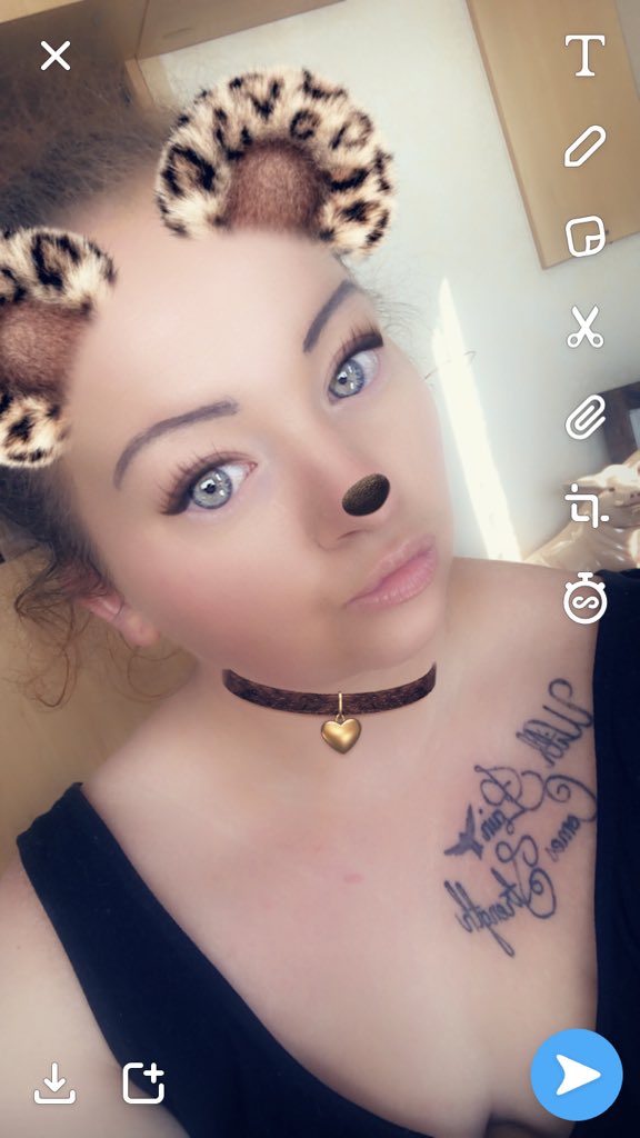 BeckiJames6's tweet photo. Wanna watch me squirt all over the place 😜 I���m really really horny in this lockdown 😋💕 Join me here https://t.co/EF8RA5S6HS #horny #lockdown #covidporn #squirting #naughty #escort #pornstar https://t.co/Zk2jij9obw