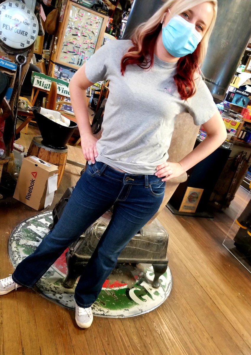 CranesStore's tweet photo. New jeans for the ladies in stock. The Wrangler Retro Mae Mid-rise. Sizes 3 to 19. Come try them on!
#Wrangler #jeans #wranglerjeans #CranesStore #BootsBulletsBritchesBologna #itsaysbritches #generalstore #countrystore #getoutside #shopsmall #countrygirls #outdoorretailer https://t.co/PnnFlE59yh