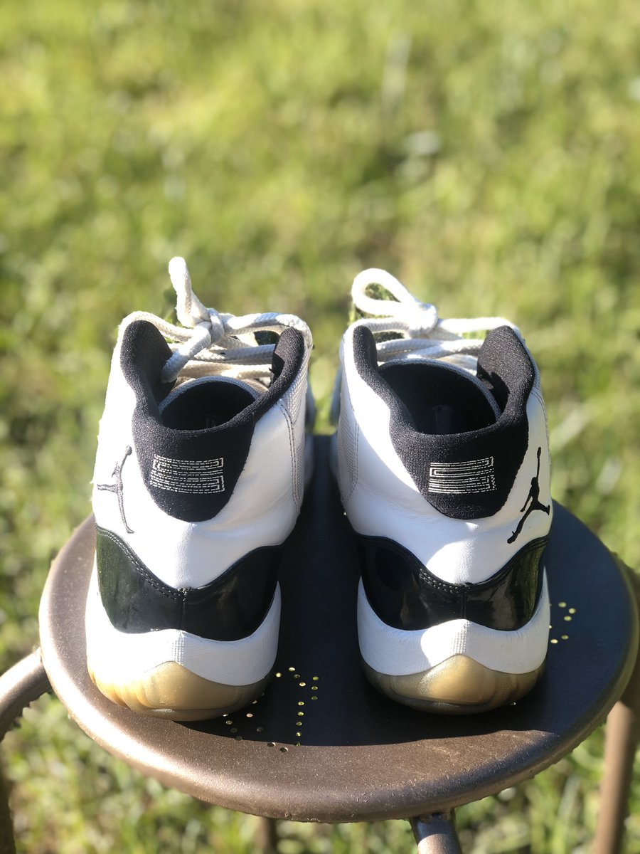 TwionCustoms's tweet photo. Restored 2011 Jordan Concords
🥶💦 #WakeUp 👨🏾‍🎨📲🍽 https://t.co/PI41drxxFX