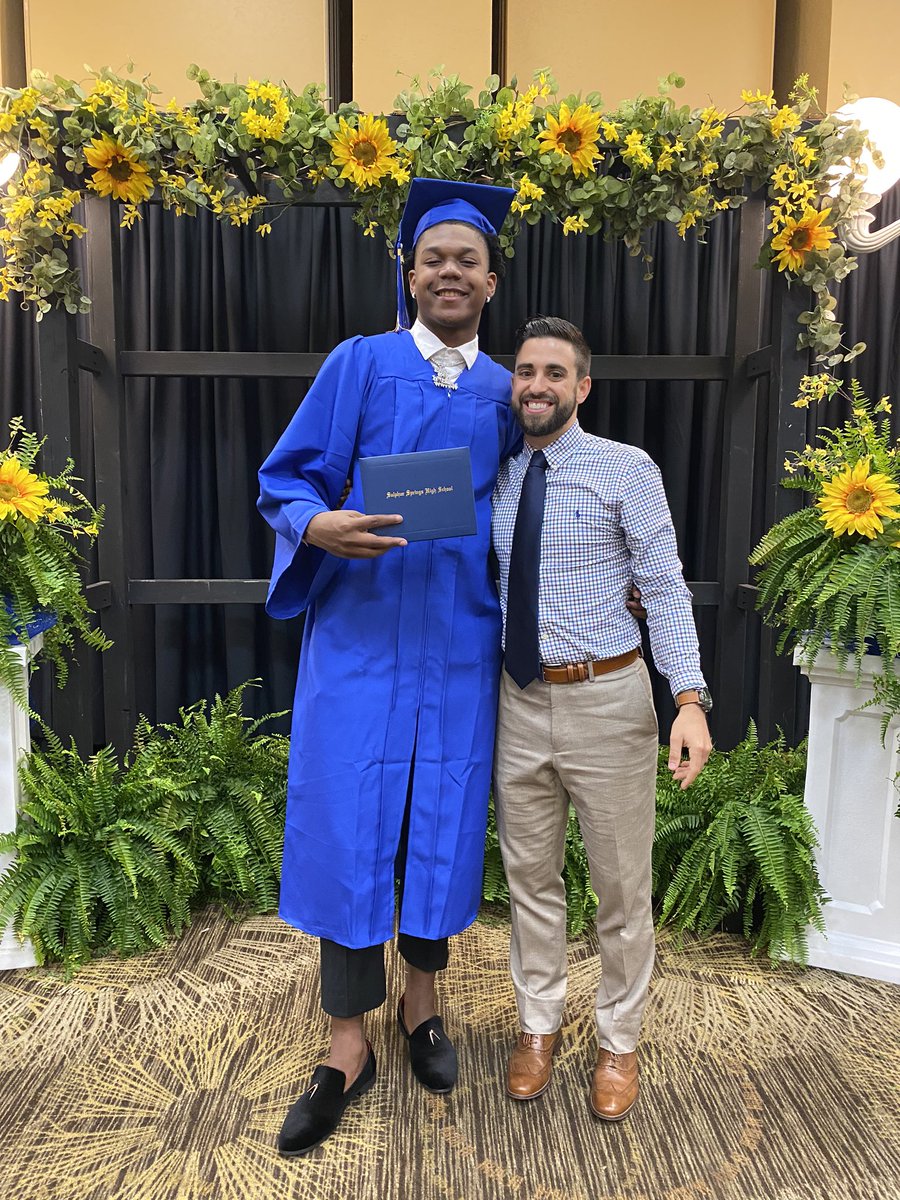Coachcip22's tweet photo. Congrats to @camerontkahn4 on graduating today. I appreciate your coach-ability, daily smile and leadership skills. I hope the lessons you learned this year equip you for life ahead. Sulphur Springs basketball is better because of you. I love you! #TOE #ChargeTaker https://t.co/DIQJtlTYxP