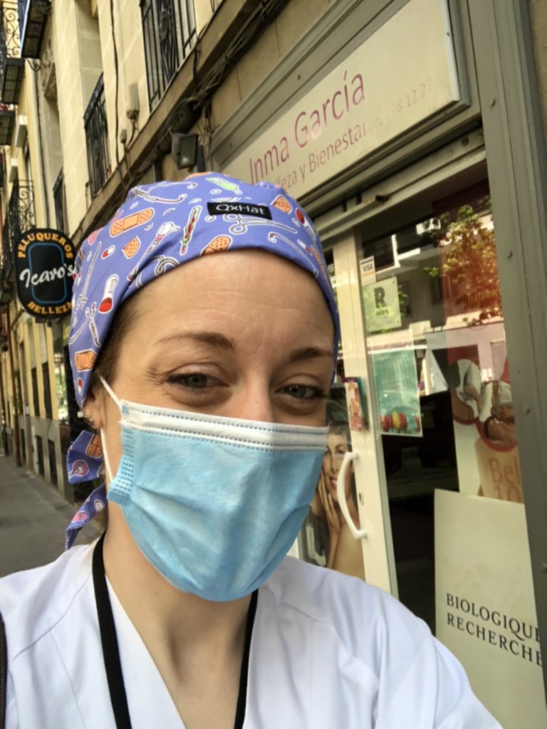 MariaSanchezCri's tweet photo. Gracias a @ciruhat por estos gorros!! Estamos marcando tendencia!! MARAVILLOSOS https://t.co/3Vn64jMN2q