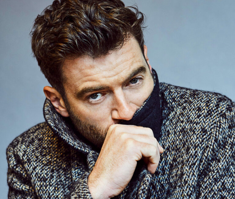 StuMartinOnline's tweet photo. #NEW 、Stuart Martin photographed by Robert Harper for Gentleman's Journal. ( May 2020 ) 

For the interview by Jonathan Wells:  https://t.co/yvi0Fe2peE https://t.co/1Idqfr6joq