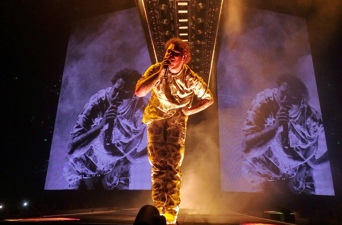 JohnRiveraCC's tweet photo. For Thursday’s #ATTSpiritWeek my favorite artist/concert was easily @PostMalone #RunawayTour with @SwaeLee @TylaYaweh &amp; since it was in @LCArena_Detroit you know @BigSean jumped in! Can’t wait to go to another one! @Anna_GLM @pbakeman @gj700r @OliviaLeGLM @LorenMiller2004 https://t.co/xIF8Cc4IQV