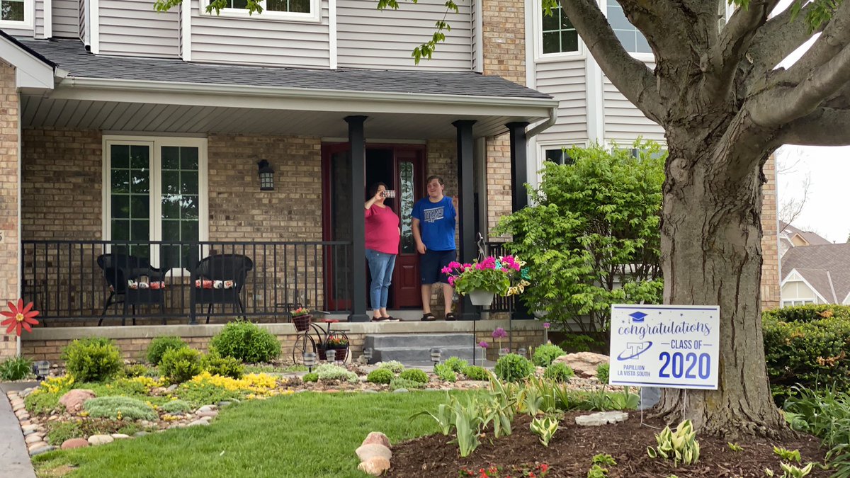 Mrs. Young (s/h/h) tweet media