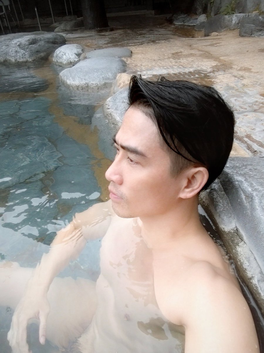 yalundu's tweet photo. 好懷念溫泉泡湯♨️ https://t.co/kWvIlECeth