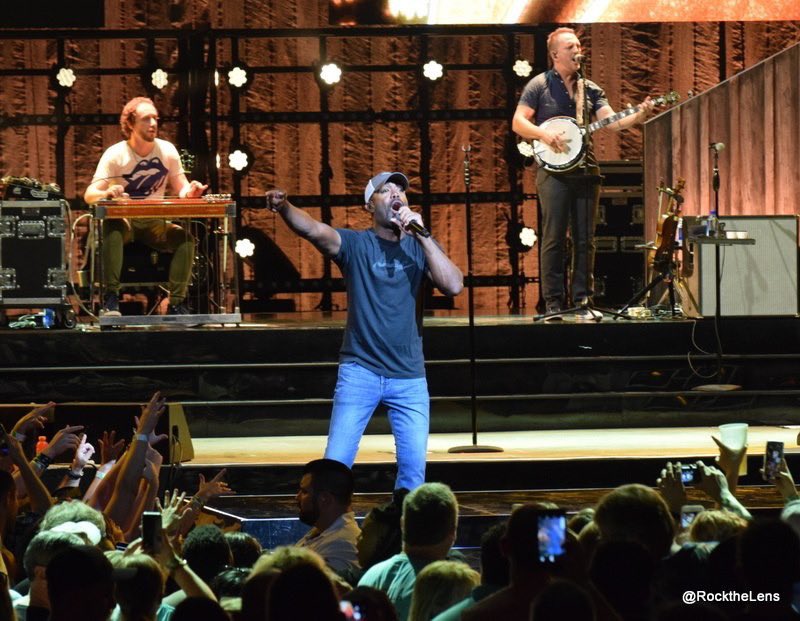 LiveNationFL's tweet photo. Our talented #FeatureAPhotographer this week is @RockTheLens from Tampa πΈπΈπΆ Every Thursday, we are featuring an incredible #Photographer based in Florida that has documented the #LiveNation moments with us inside the concerts. Comment below your favorite photo!π@SRQPost https://t.co/jKdMxWTJGf