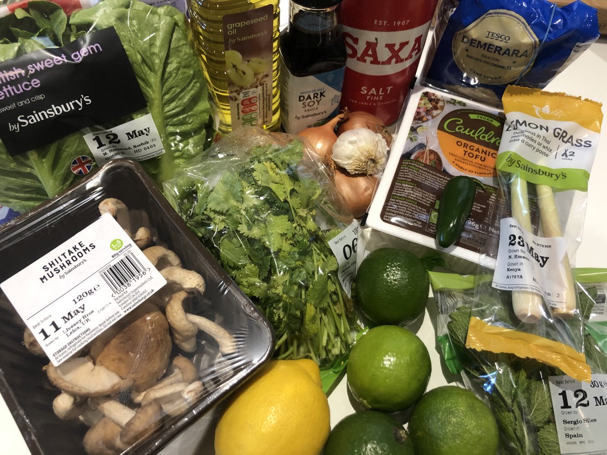 RhiannonEGreen's tweet photo. #CookingforConservation Day 12: L is for #Laos. Tofu #Laap - weird & tasty! Flatmate score: 4.5/5 #TwoPointSixChallenge
Critically endangered northern white-cheeked #gibbons live in Vietnam & Laos. Help keep @zsllondonzoo open so you can meet father & son duo
@OfficialZSL https://t.co/bZ8Jl4SXRu