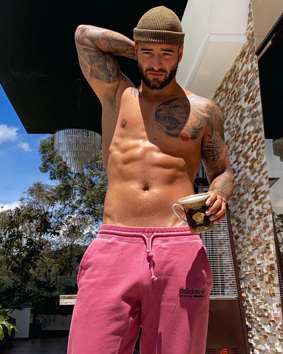 Extraño tanto la playa que decidí vestirme como si estuviera en ella.