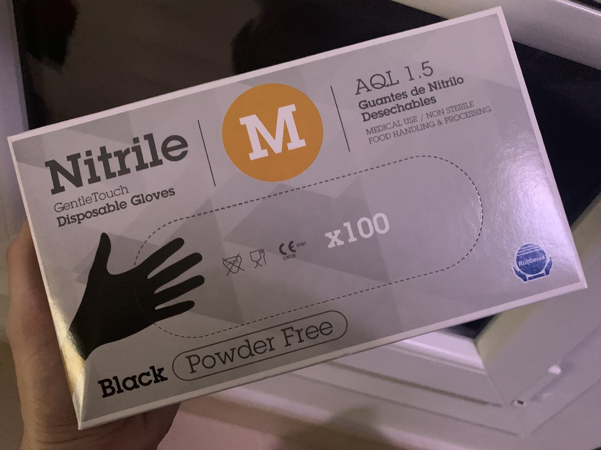 Alvaro 알바로 🇰🇷🇺🇦🇹🇼 on Twitter: "Hoy encontré guantes de nitrilo en Mercadona por primera vez en casi 2 meses y aunque ya he comprado más por si hay un rebrote y
