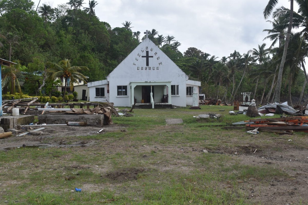 fiji_opm's tweet photo. Damages caused by #TCHarold in Makadru. @FijiPM has assured the villagers that his government will provide all the necessary rehabilitation works on the island.
#posttcharold #TeamFiji #laugroup https://t.co/VwdMvZfGQ7
