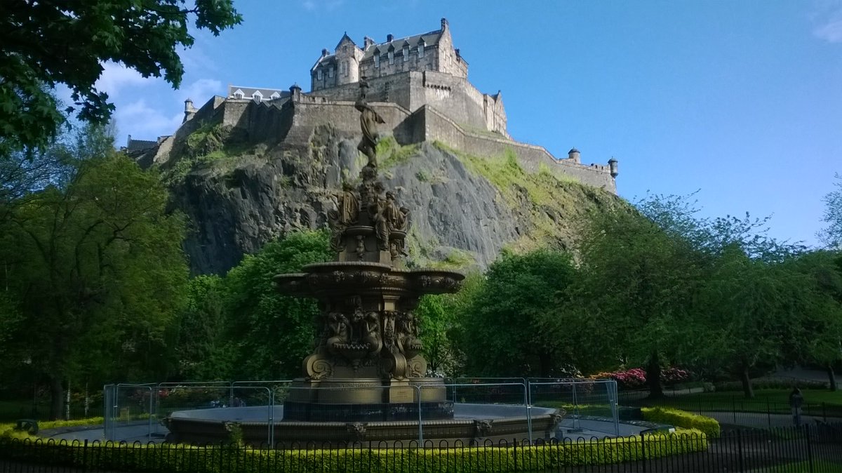 OfeMar_Valdez's tweet photo. Day 7/7 of my life in pictures. No people, no words. I was challenged by @Lilitaportillo and @EliTolces
Today I challenge @YessMVV and @AmankayRoa
Scotland #Casttle https://t.co/iOisQy5Ylw