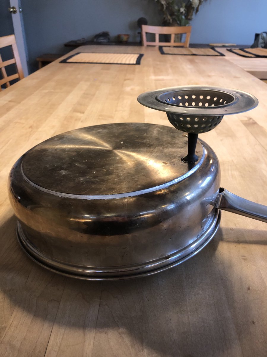 MargaretAtwood's tweet photo. An easy Arts &amp; Crafts project for YOU! Weld a silicone mushroom to the bottom of your pan! Decorative! 1.Overheat pan 2. Plunge into sink on top of strainer 3. Bingo! (How to get off?) https://t.co/OXABkyV7cA
