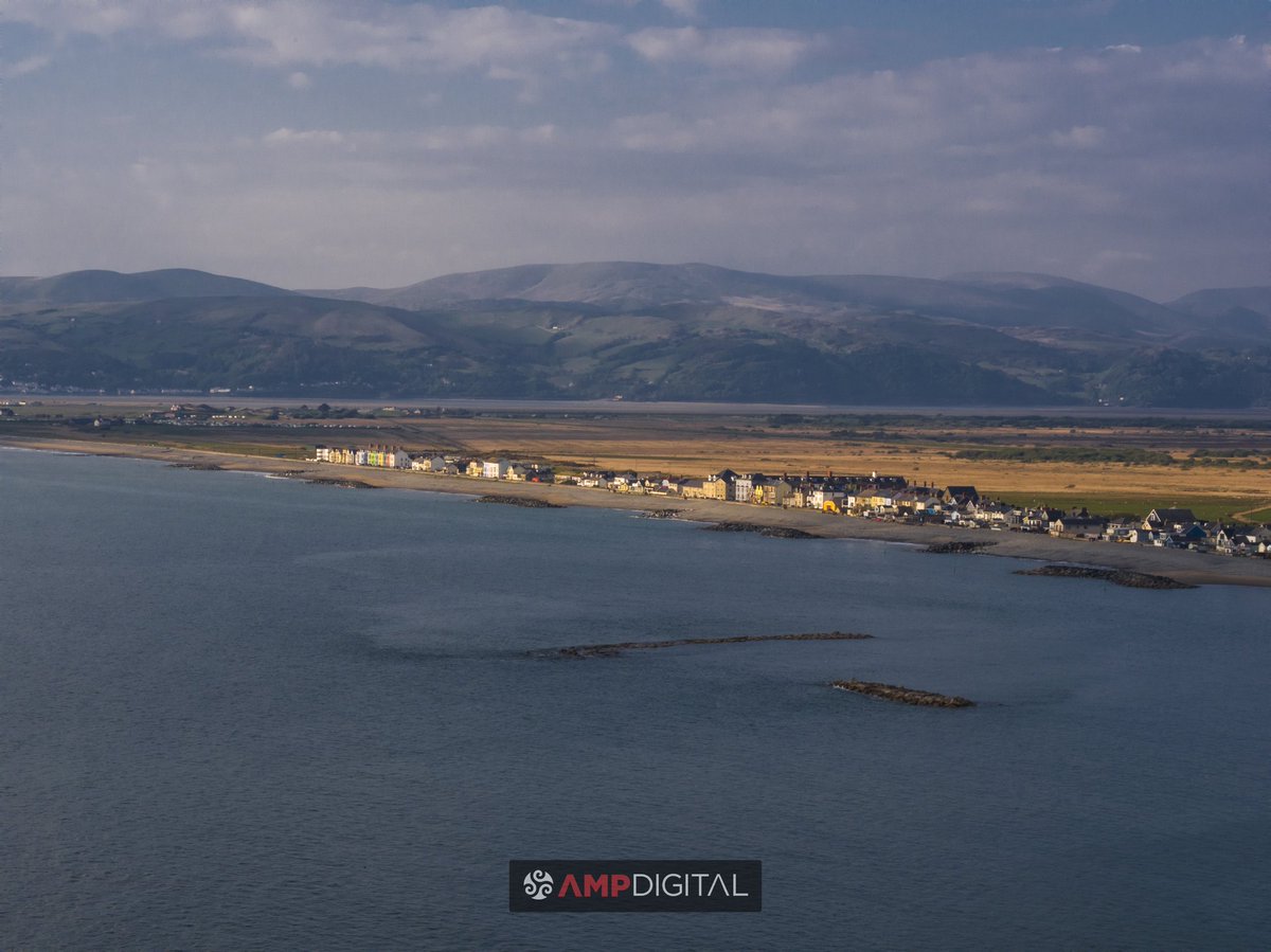 jaywalk1989's tweet photo. Borth 🏴❤️
@CambrianNews
@VisitMidWales
@WalesCoastPath @visitwales
#borth #aerialvideography #aerialphotography #drone #drone #dronestagram #dronepilot #dji #inspire1pro #shotondji #landscape #45mm #olympusphotography https://t.co/dbv2Ggn80B