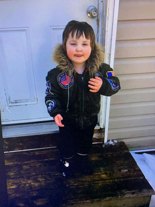 MsUnderstood_23's tweet photo. Sending thoughts and prayers to the family of #DylanEhler that he is found safe and well.
Let's bring him home.
Check your cameras for him, search your neighborhood.
#FindDylanEhler #TruroNS #NovaScotia #BringDylanHome #MissingPerson #LetsBringDylanHome #MissingInTruro https://t.co/2Ka5k4qq8T