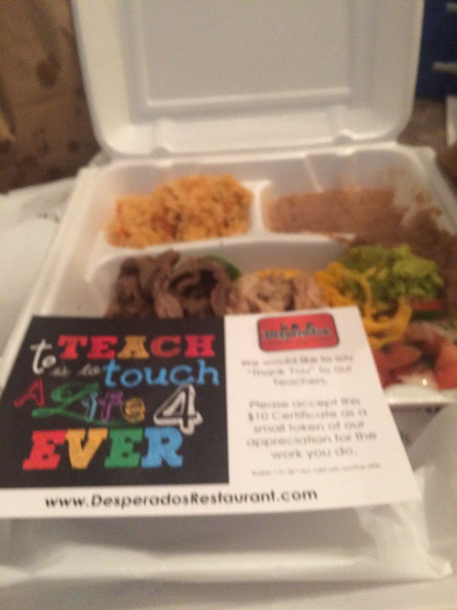 vsbradle's tweet photo. Thank you to our hardworking administration for teacher appreciation week we apppreciate all you do @Bullock_Bears @TrichellBrian @APBullockmarque #MrsFreeman @DesperadosTacos #GISDAlwaysConnected https://t.co/b9eXiaSuUv