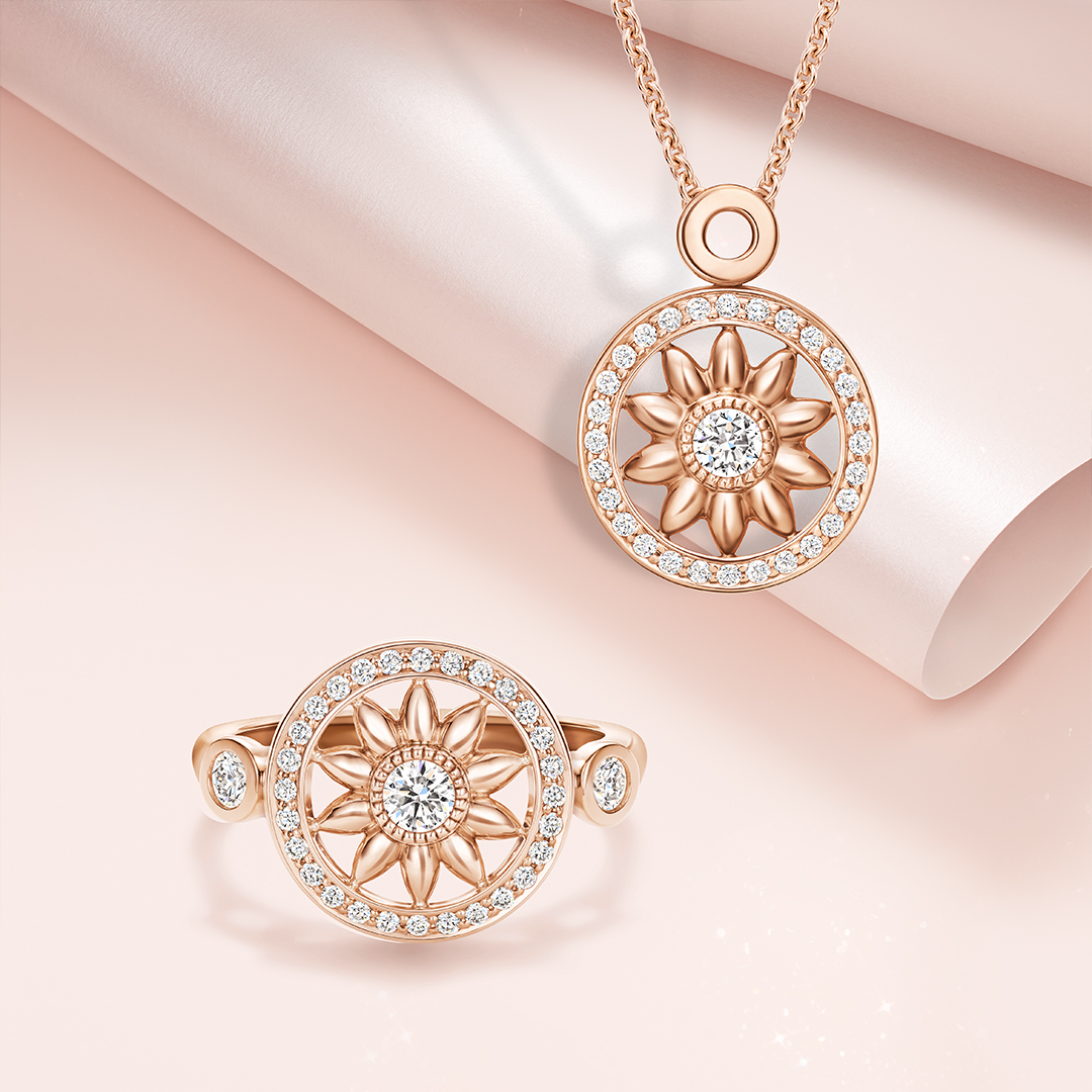 HarryWinston's tweet photo. From the classroom to the boardroom, beyond the gates, a prosperous future awaits. Contemporary and symbolic jewels from the #WinstonGates Collection make the perfect gift for milestone moments: https://t.co/qacgXkHP7k #HarryWinston https://t.co/DPt0cUfVkS