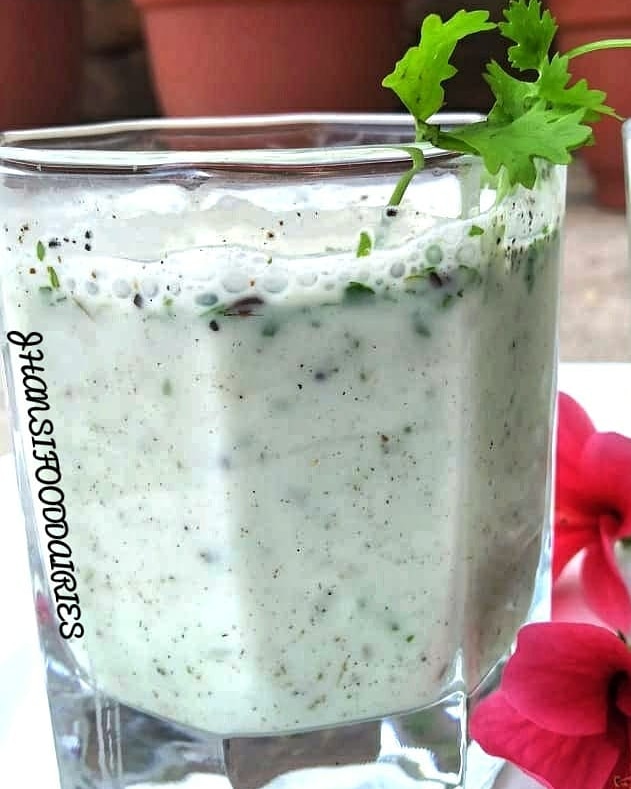 FoodJhansi's tweet photo. Refreshing🙈💕😍😍
.
.
.
Enjoy this summer at home with the freshness of masala chaach or masala buttermilk 🥛🍯
.
.
.
Masala chaach is mostly consumed with the meal to help in the digestion

#jhansifoodiee
#jhansifoodguide #jhansikirani #jhansifooddiaries #jhansifood https://t.co/Rf7YnQFEf7