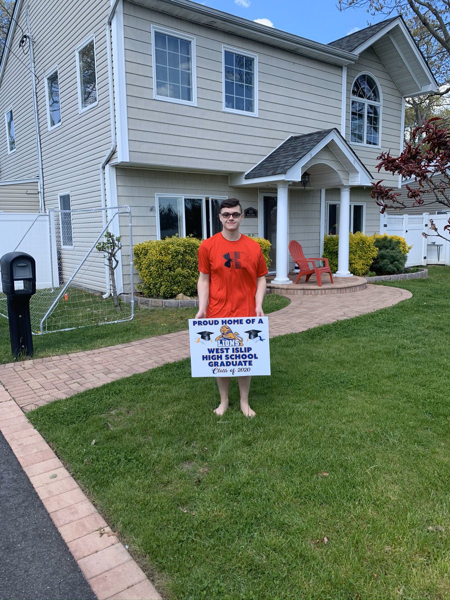 Kristen Newman tweet media