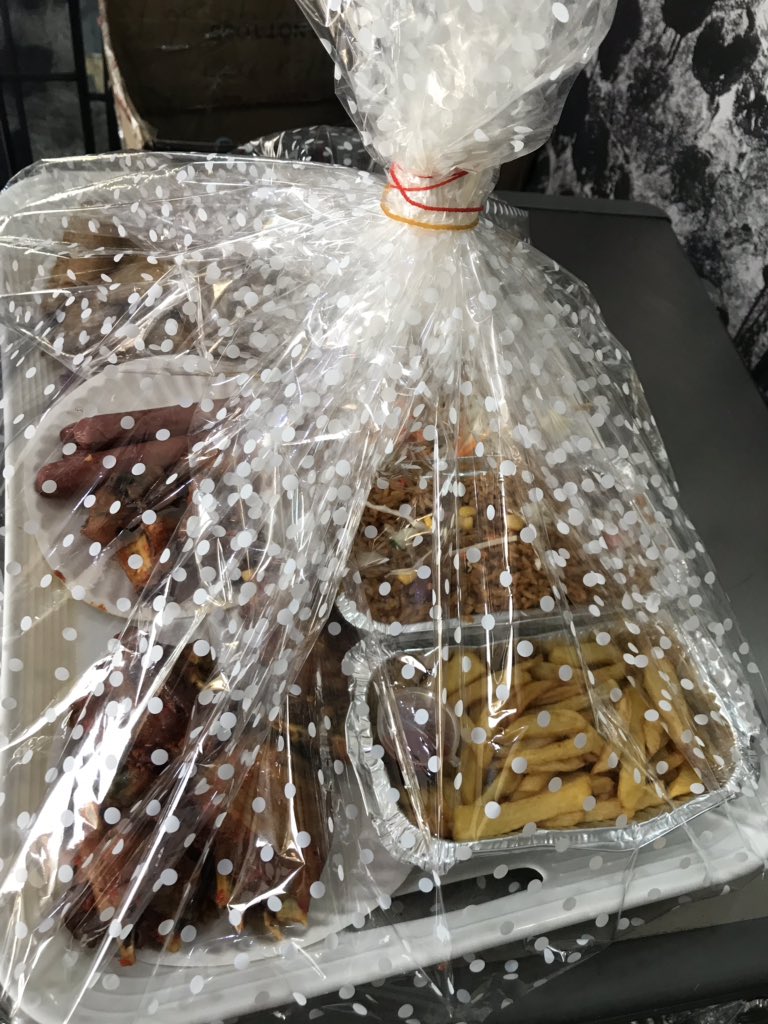 LauraKitchen9's tweet photo. Our surprise package is not left out https://t.co/pzP6gkuE6Z