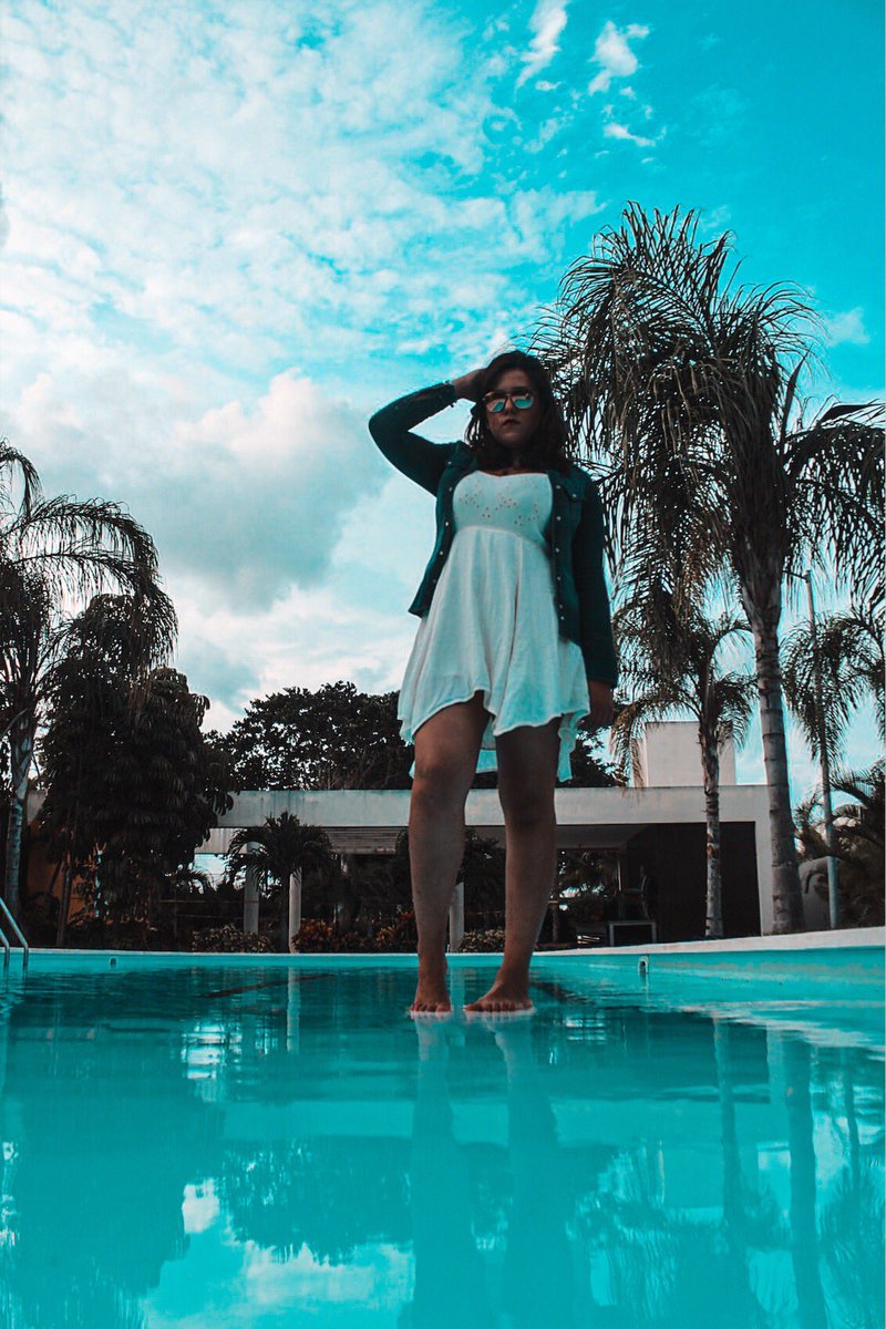 KaryRoAr's tweet photo. Sometimes you’ll have to WALK ON WATER... #photooftheday https://t.co/MykSt1Ndgv