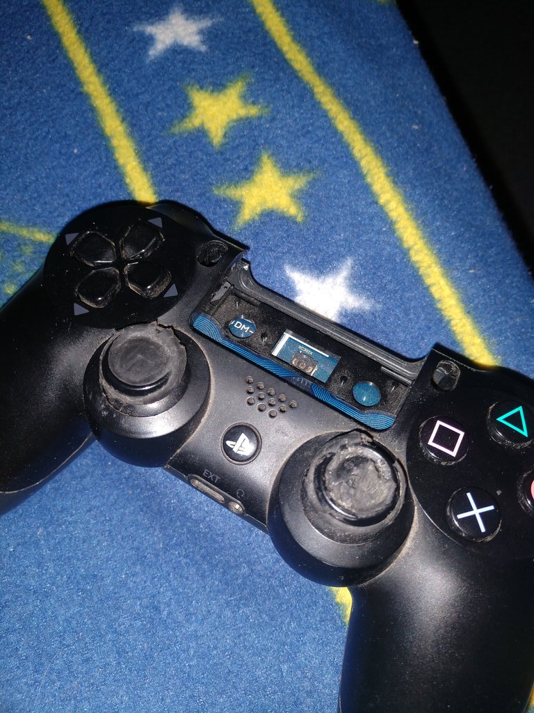 Capitulo 125 de @EASPORTSFutbol me está cagando la vida.