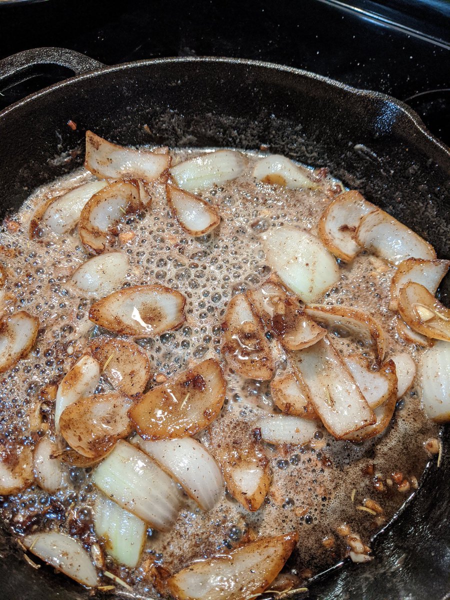 EllieMJ22's tweet photo. Baby I COOKED tonight! Who wants a plate?? https://t.co/PxqVpCpXuv