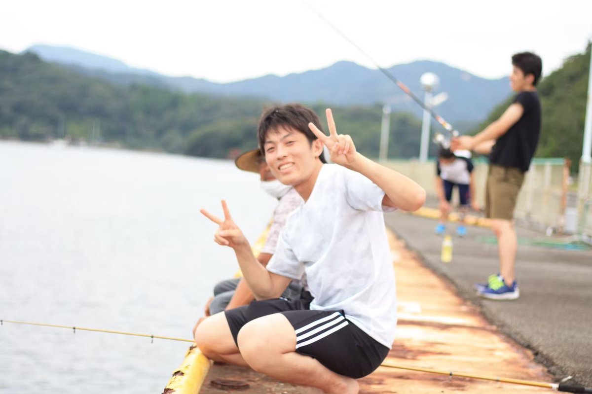 甲南大学体育会少林寺拳法部 成田和樹 新4年 知能情報学部 大阪出身 初段 好物は甘味 スマホゲーに対する集中力が凄まじい パスドラをこよなく愛しているためパスドラ好きならすぐに打ち解けられるだろう 最近はビールで太ったらしくウイスキーを飲