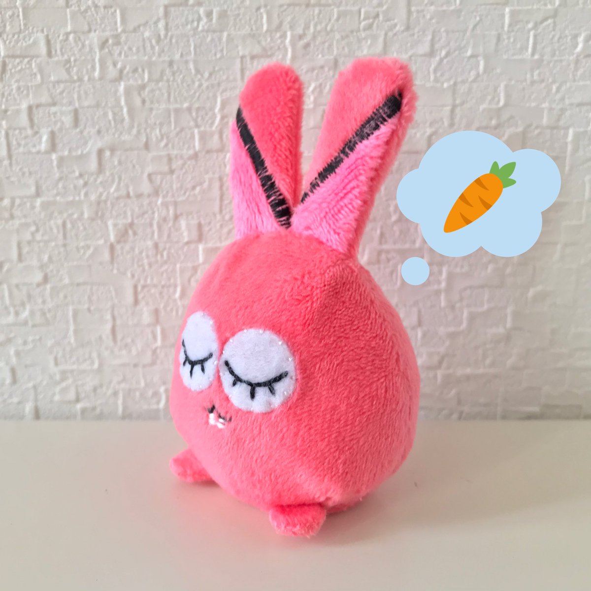 66anemone's tweet photo. ズーまひ Type-03 🐰
ソフトボア生地でふわふわです。生地と一緒に型紙も変更したのでより立体的にまんまるになりました。
しっぽもどきは色がぴったりのお花ボタンがあったのでこれに…🌸

#AnthosFandom #AnthoZoo https://t.co/CSBx9YZ34O