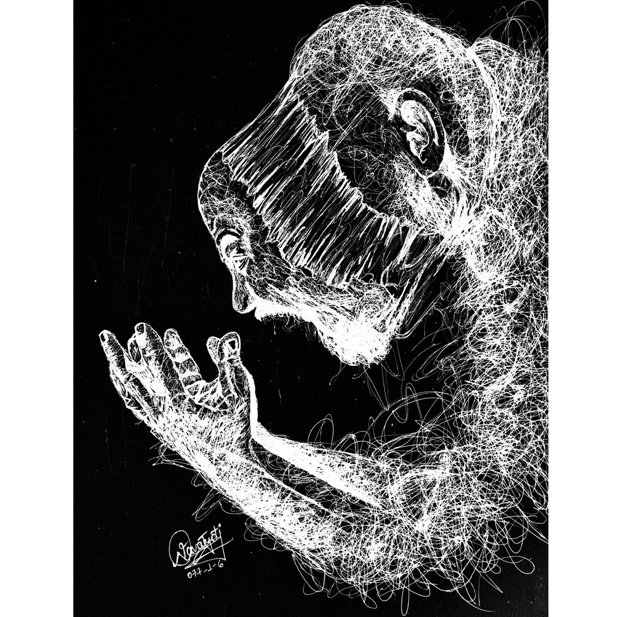 When soul screams out ,u see the pain crying loud🌒🖤
My first try #scribble art