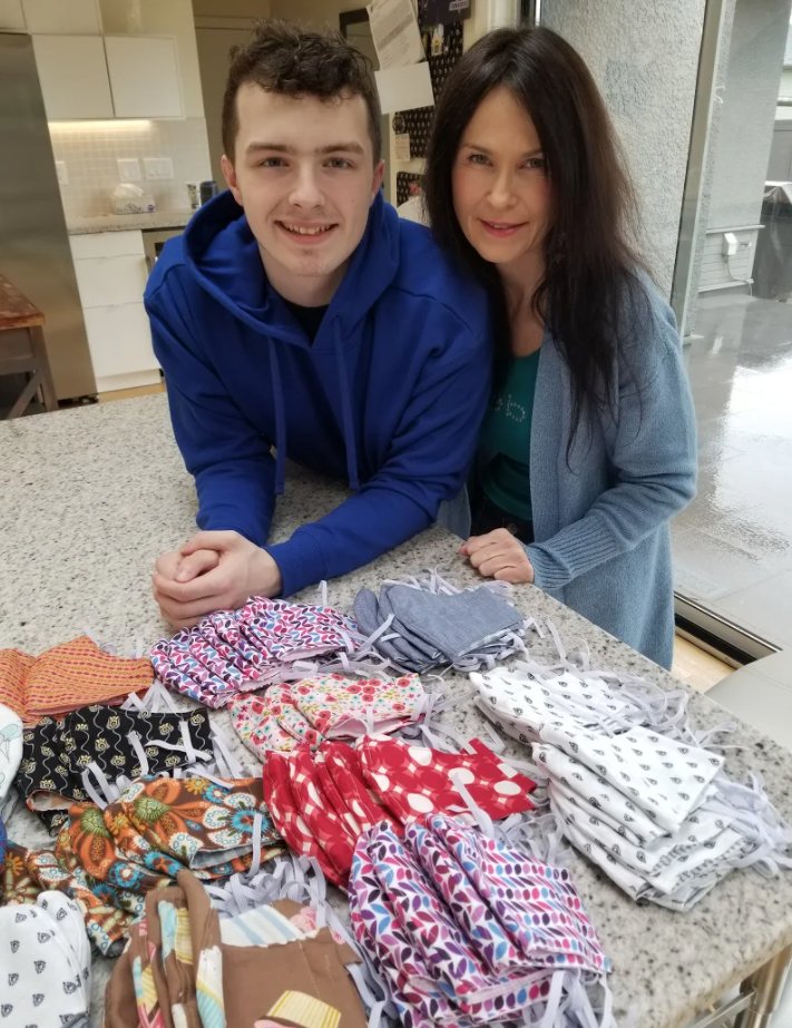 "Although quarantine has been upsetting as it is my grad year, the situation in the Bronx has humbled me." Our last #vclearns Helping Hand of the day is Gr 12 Student John who, inspired by his Faith in Action trip to the Bronx, made &amp; sent 115 masks to VC's pen-pals in this area.
