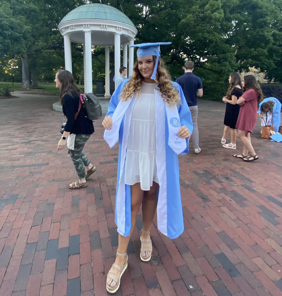 WilmothKeith's tweet photo. One proud dad!! Congratulations Mallory! Can’t wait to see what is next in your life! @mal_wil5 #goMallory, #GoHeels! https://t.co/hv5Yq1DdO4
