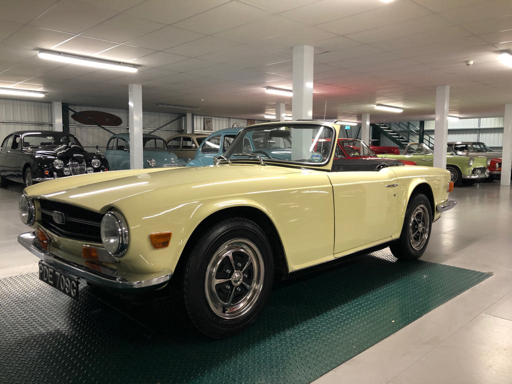 ClassicCarMeet's tweet photo. Our associated partners Morse Classics have for sale this 1969 Triumph TR6 150 BHP PI. Jasmine Yellow with Black Ambla upholstery and matching Jasmine yellow hard top. Call 07854641947. https://t.co/j4vm8ywkxx