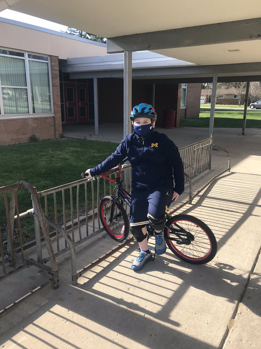 Mrs. Barker MMS tweet media