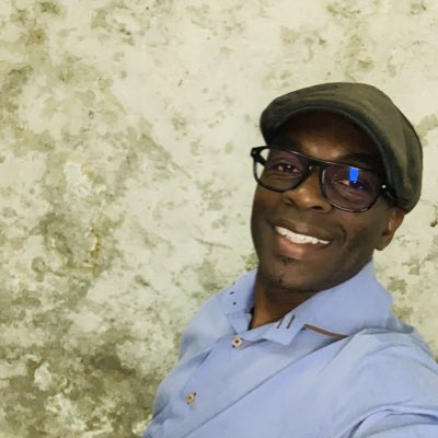 sylviogibon's tweet photo. #NouvellePhotoDeProfil https://t.co/qWRPxGtF1Z