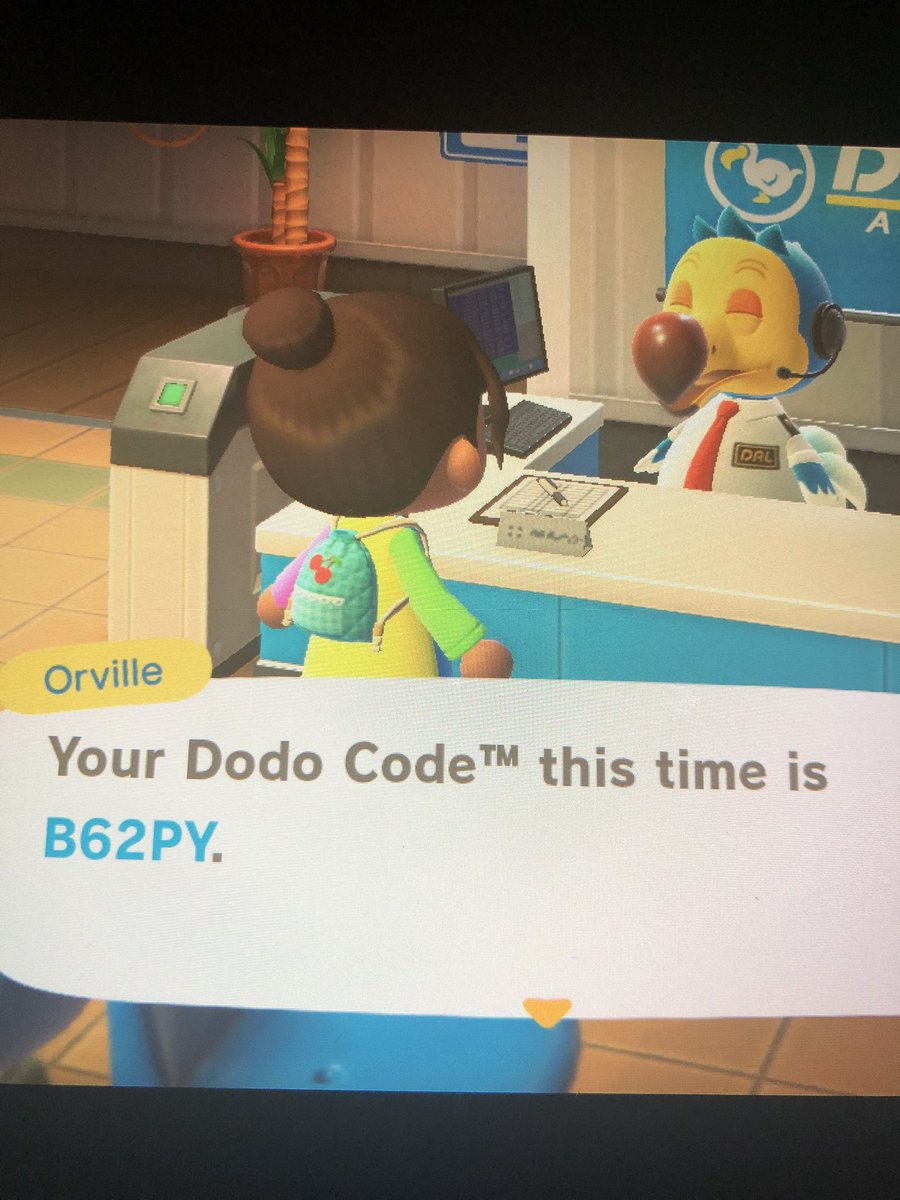 SaronaSade's tweet image. Anyone want to come to my island? You can give me things you don’t need or see what’s available in my nooks cranny  #animalcrossingdodocode