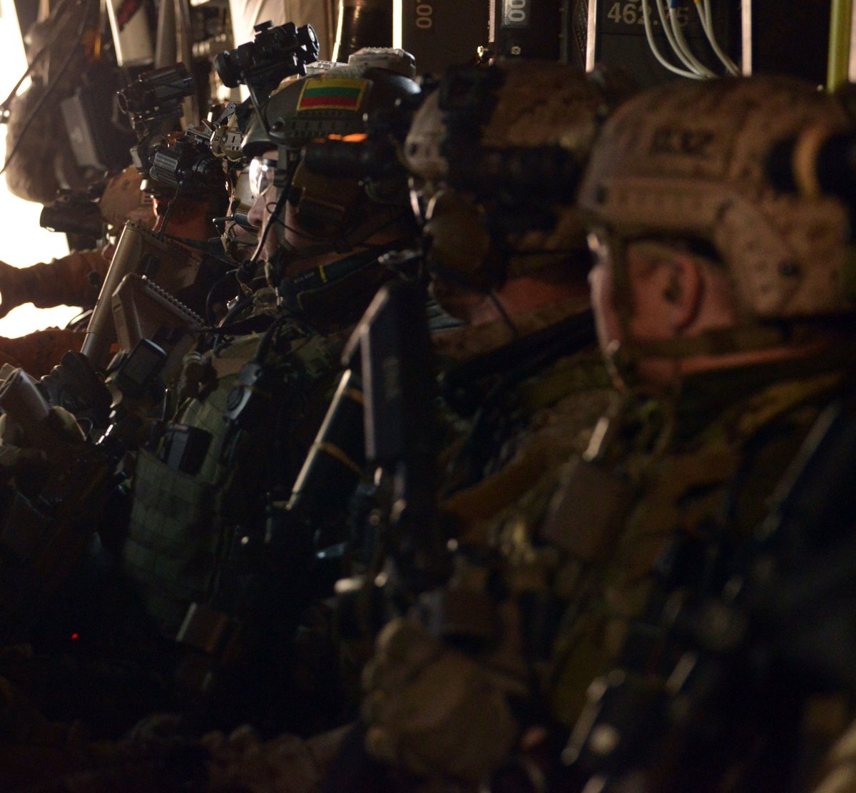 SpecWarAirmen's tweet photo. SOF / Special Operations Forces, here we have Special Warfare Airmen, Navy Seals, and Lithuania SOF #soceur #navsoc #afsoc #ussocom #socom #321st #navalspecialwarfare #militarywarriorpage #navyseals #jtac #pararescue #combatcontroller #tacp #specrecon #specialoperation https://t.co/d503bm0sFN