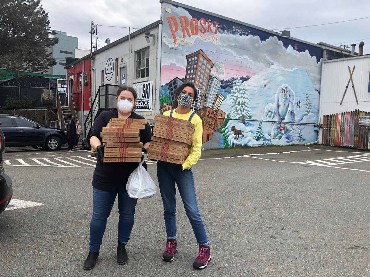 #COVID19 #frontline takes many forms. The amazing team @aurora_commons has adapted to deliver tents, sleeping badges, & food to our unhoused neighbors. @EllenKuwana THANK YOU for supporting our team! wegotthisseattle.co #EssentialWork