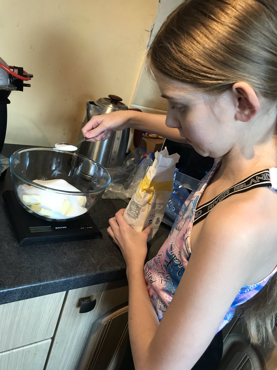 nicola_keys's tweet photo. While Alfie was busy with decorations, Maisie was baking Scones and Red, White & Blue marble cake with Buttercream icing #benyonhomelearning @BenyonPS @HarrisOckendon https://t.co/2bLyV692XB