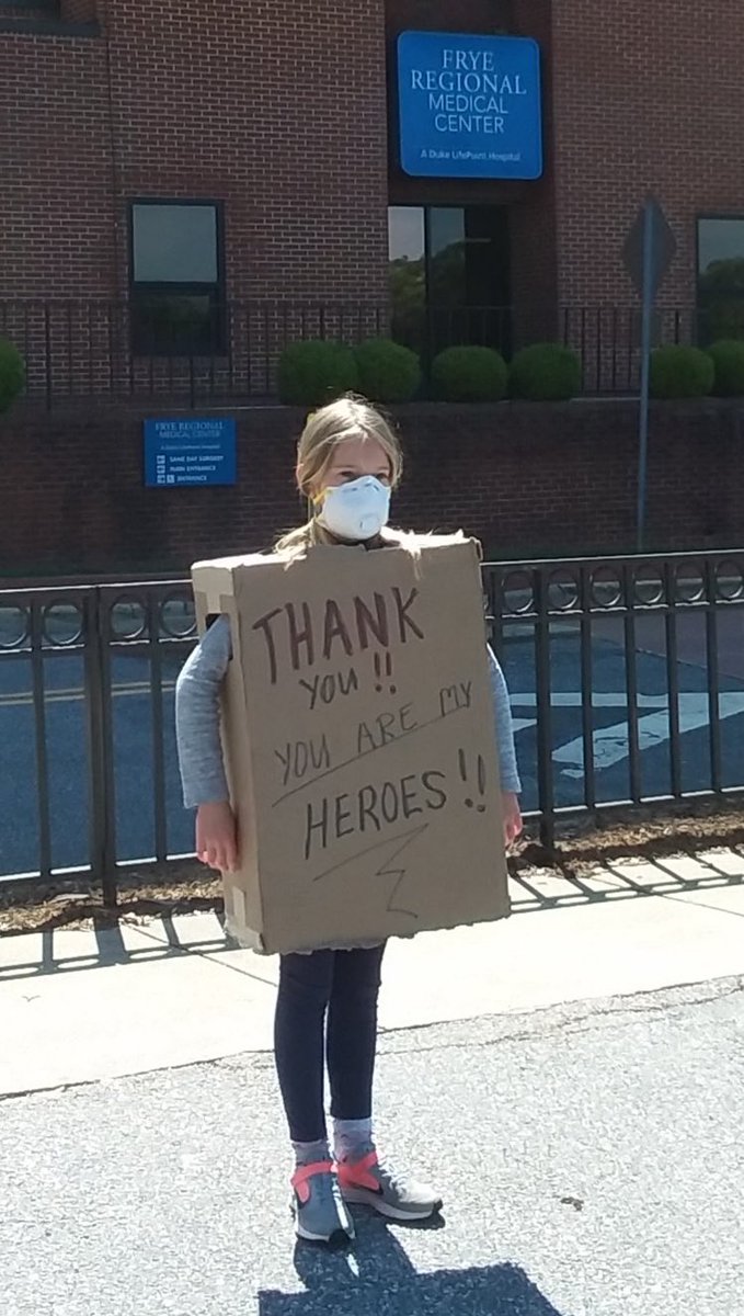 One of our sweet students @jenkinsbobcats1 went to give thanks to our #healthcareworkers at Frye Hospital during the Air National Guard #145AirLiftWing flyover NC today. #togetherwearestrong #kindheart #hickoryschools #givingthanks #HeroesOfCovid19